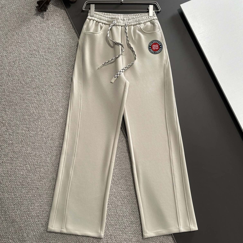 Ba*len*cia*ga pants